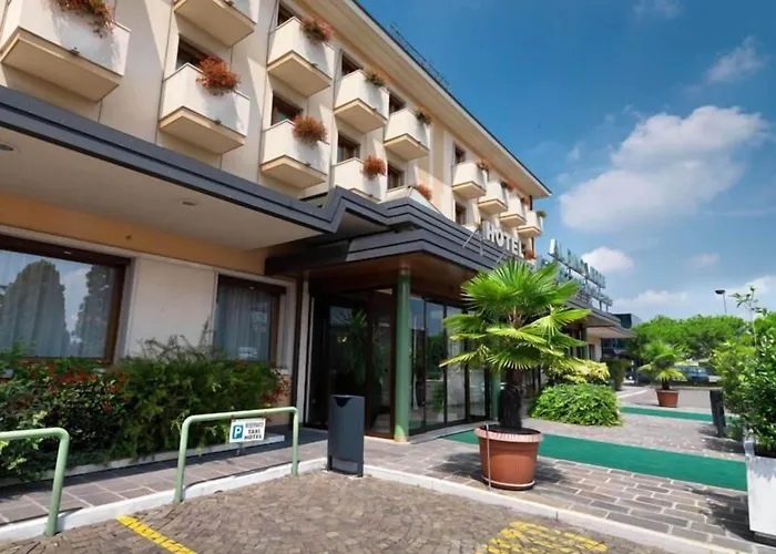 Hotel Al Pino